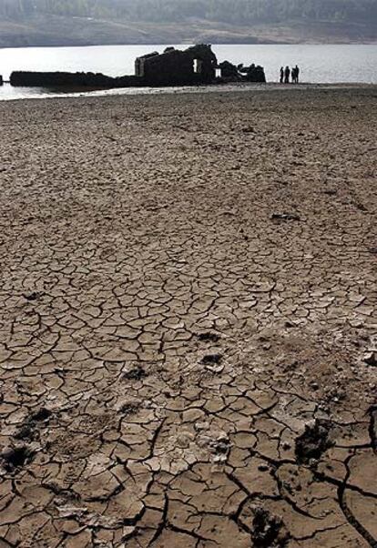 Vaciado del Pantano de Sau, en Cataluña, en octubre.