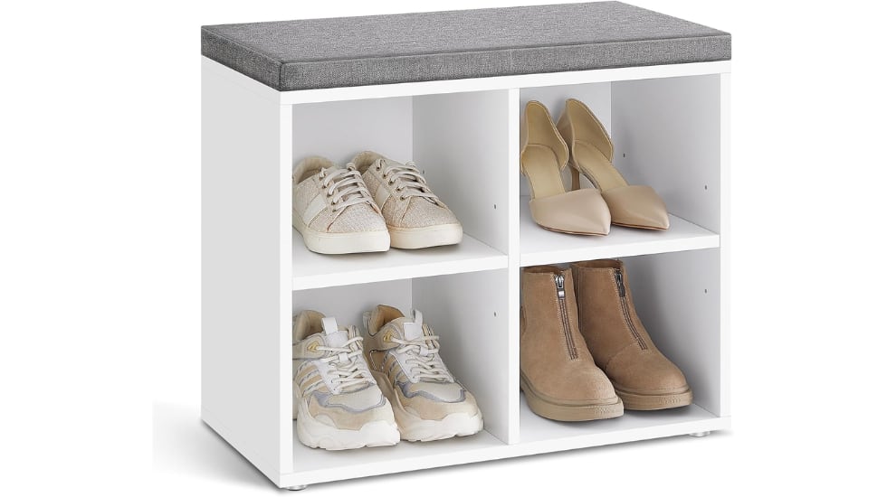 Este banco zapatero es uno de los más vendidos en Amazon.