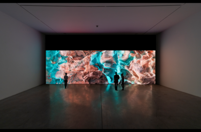 'Machine Memoirs: Space', obra del artista digital Refik Anadol que se podrá ver en el Disseny Hub de Barcelona a partir de este 28 de abril en la exposición 'Digital Impact'.