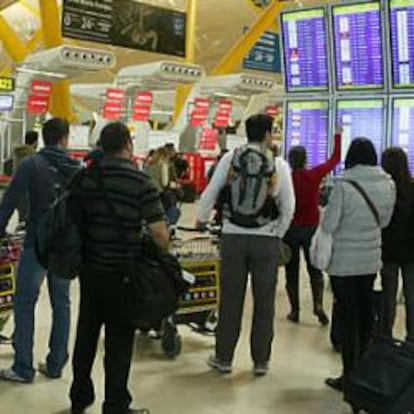 AENA prevé un aumento del 5,6% de pasajeros en Semana Santa