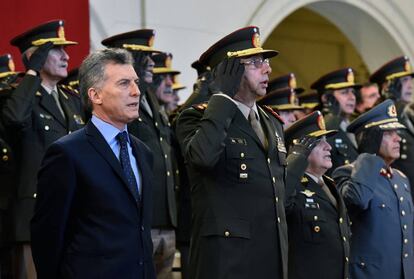 Mauricio Macri junto a la cúpula militar en el Día del Ejército.