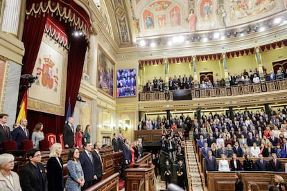 Vista general del hemiciclo, que acoge a senadores y diputados en la sesión de Apertura de la XV Legislatura. 