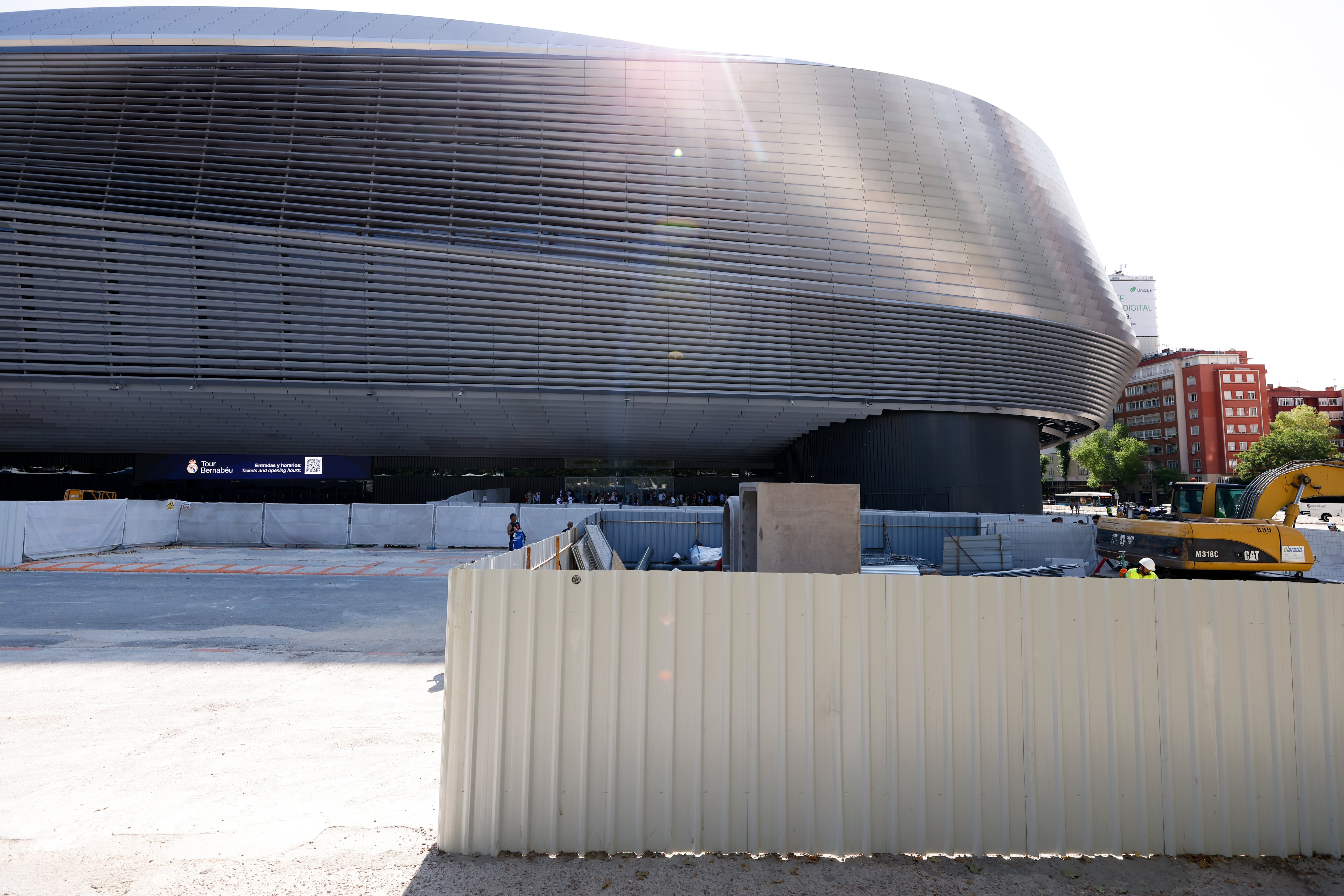 El Ayuntamiento cambia el proyecto del Bernabéu que aprobó Carmena