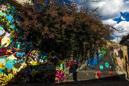 El Beco del Batman, en el barrio de Vila Madalena, es famoso por los grafitis y pinturas que cubren todos sus muros.