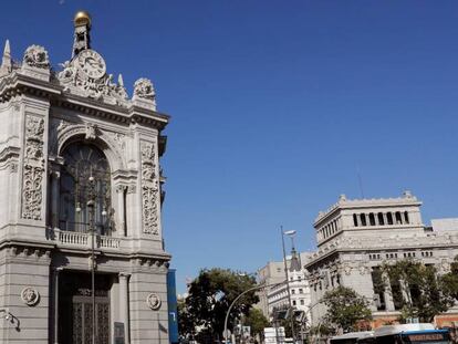 Fachada del Banco de España. 