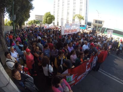 La marcha avanza en Tlatelolco, este viernes.