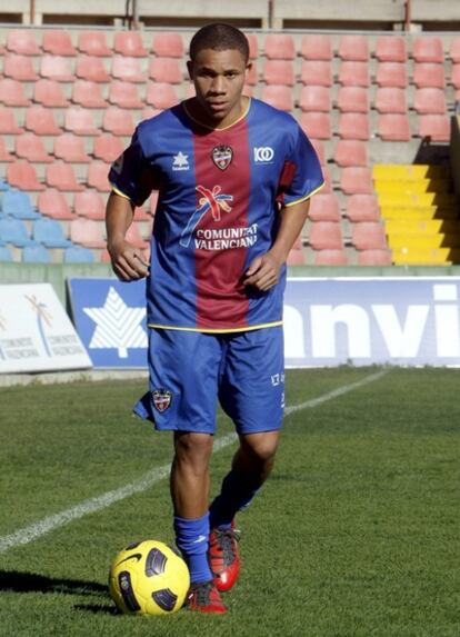 Wellington Silva, durante su presentación como jugador del Levante.