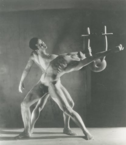 'Orpheus Ballet, una fotografía de George Platt Lynes tomada en 1950
.