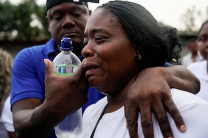 Johana Arboleda, la madre de uno de los cuatro ni?os asesinados en el barrio de Las Malvinas, Guayaquil, Ecuador. REUTERS/Santiago Arcos     