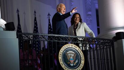 Joe Biden y Kamala Harris, en un balcón de la Casa Blanca.