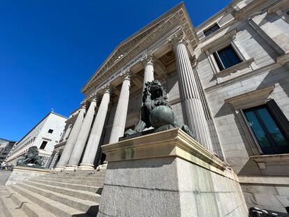 Imagen de archivo del exterior del Congreso de los Diputados.