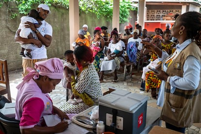 Vacunación en el hospital de Abobo.