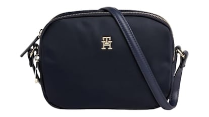 Bolso de Tommy Hilfiger.