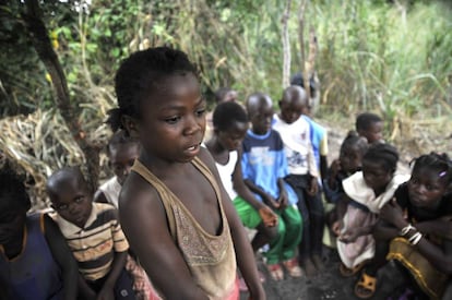 En República Centroafricana, casi la mitad de sus niños sufren de retraso en el crecimiento y el 60% de la población esta subalimentada.