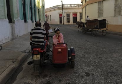 Una calle de Camagüey al día siguiente del funeral de Castro.