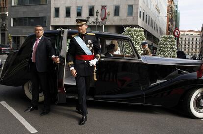 El rey Felipe VI, a su llegada al Congreso de los Diputados para su proclamación como Rey de España por las Cortes Generales.
