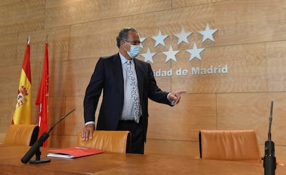 El consejero de Educación de Madrid, Enrique Ossorio, poco antes de la rueda de prensa.