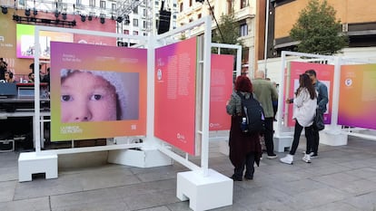 La exposición solidaria de Cinfa consta de 15 fotografías y relatos, piezas seleccionadas entre los tres volúmenes recopilatorios editados hasta ahora.