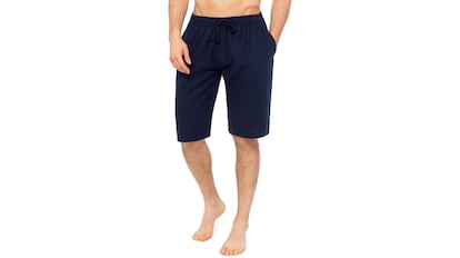 Las bermudas de lino no pueden faltar en el armario masculino. CITYCOMFORT.