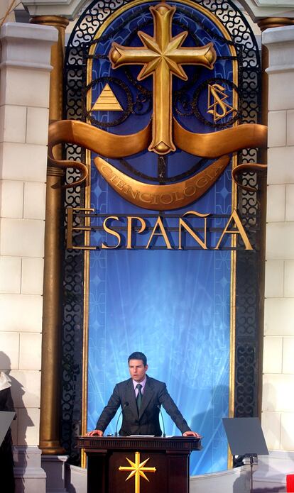 El actor Tom Cruise, durante su intervención en la inauguración de la nueva sede de la Iglesia Nacional de Cienciología en Madrid, el 18 de septiembre de 2004.