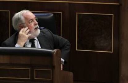 El ministro de Agricultura, Alimentación y Medio Ambiente, Miguel Arias Cañete, en el Congreso de los Diputados. EFE/Archivo