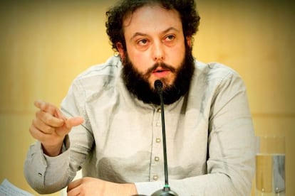 Guillermo Zapata during the press conference in which he announced his resignation as Madrid culture chief.