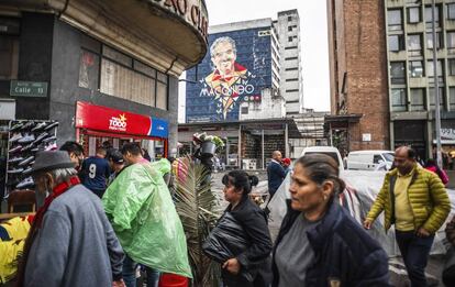 Panorámica en San Victorino, con un mural de Macondo y Gabriel García Márquez.