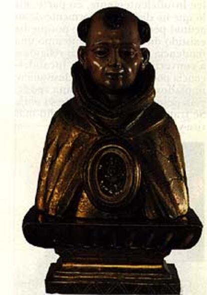 Busto de san Juan de la Cruz.