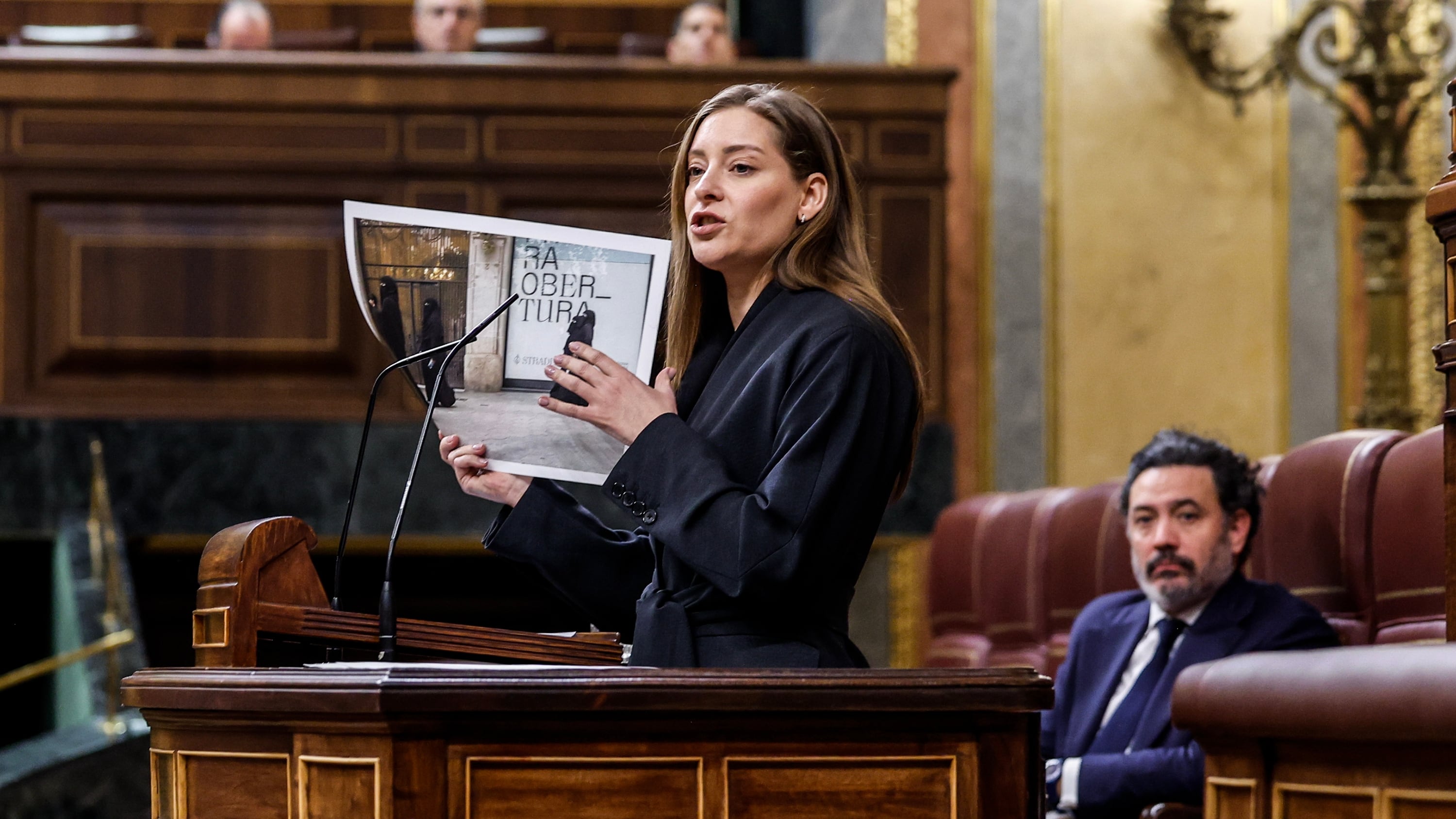 El Congreso rechaza la propuesta de Vox sobre el burka pero varios grupos se abren a “un debate serio” 