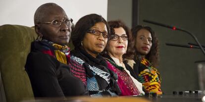 Las investigadoras africanas Salimata Wade, Francisca Nneka Okeke, Faouzia Charfi y Thérèse Kirongozi en la jornada "Ellas investigan".