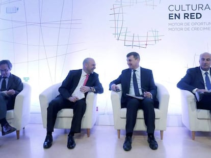 De izquierda a derecha, Jose Mar&iacute;a Lassalle, Fernando Benzo, Andrus Ansip y Fernando Carro, este lunes en el Espacio Bertelsmann.