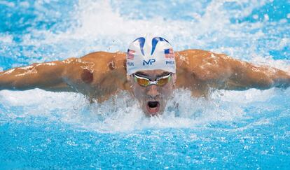 Michael Phelps durante los 200 metros mariposa.