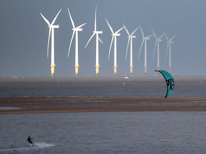 Parque eólico marino Burbo Bank, cerca de New Brighton (Inglaterra).