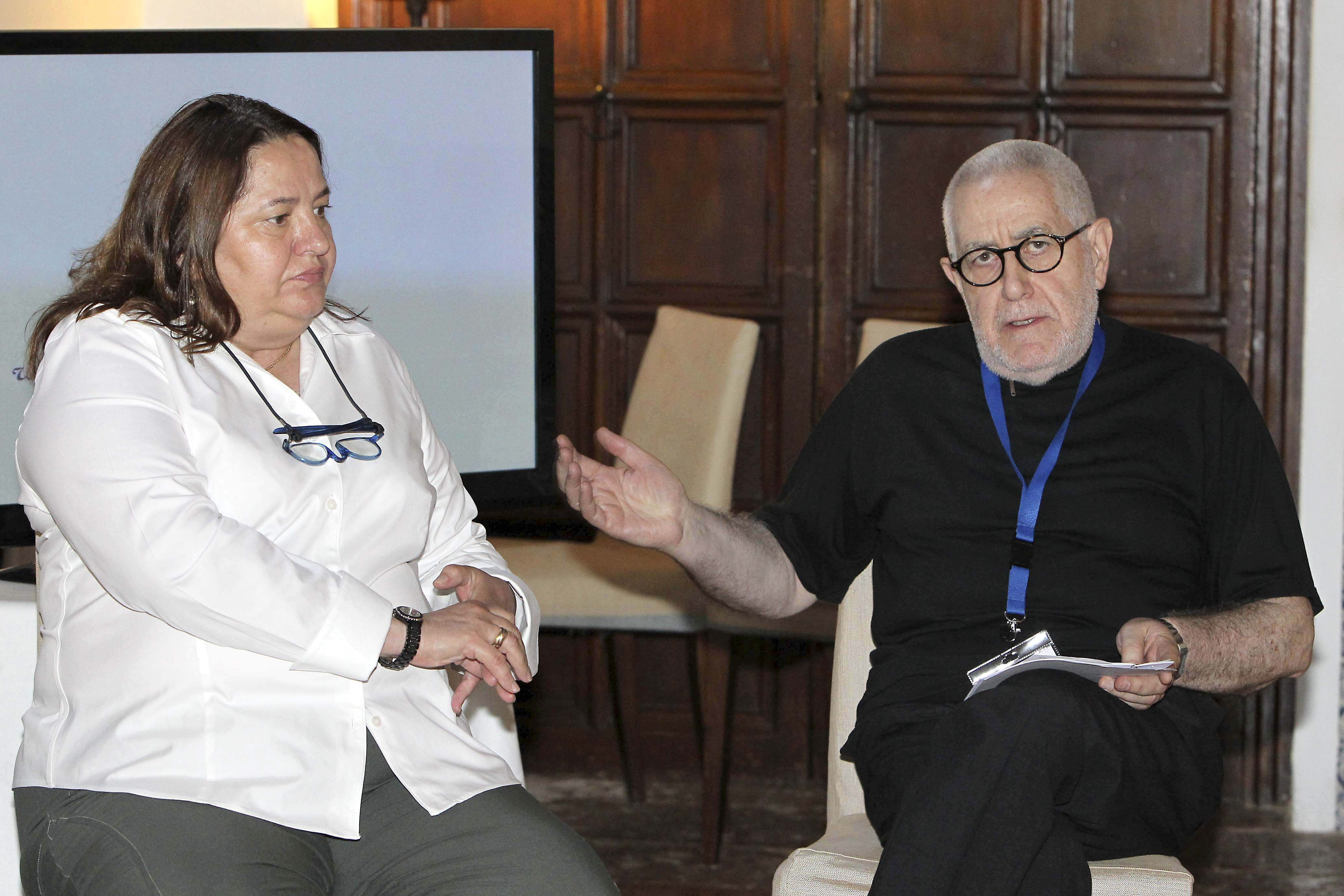 Rosana Torres, en el festival de Almagro en julio de 2013, junto con el director de UNIR Teatro, Ignacio Amestoy.