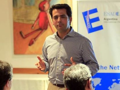 Francisco Delgado Ruiz dando clases en ESADE