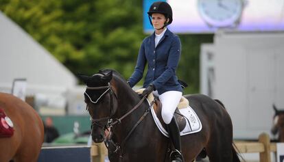Athina Onassis, durante un concurso hípico.