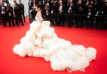 La actriz china Wan QianHui, a su llegada a la ceremonia inaugural del festival.