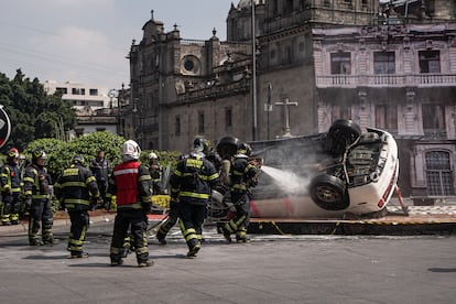 México realiza este Simulacro Nacional anualmente con la participación de la sociedad en hogares, escuelas y lugares de trabajo