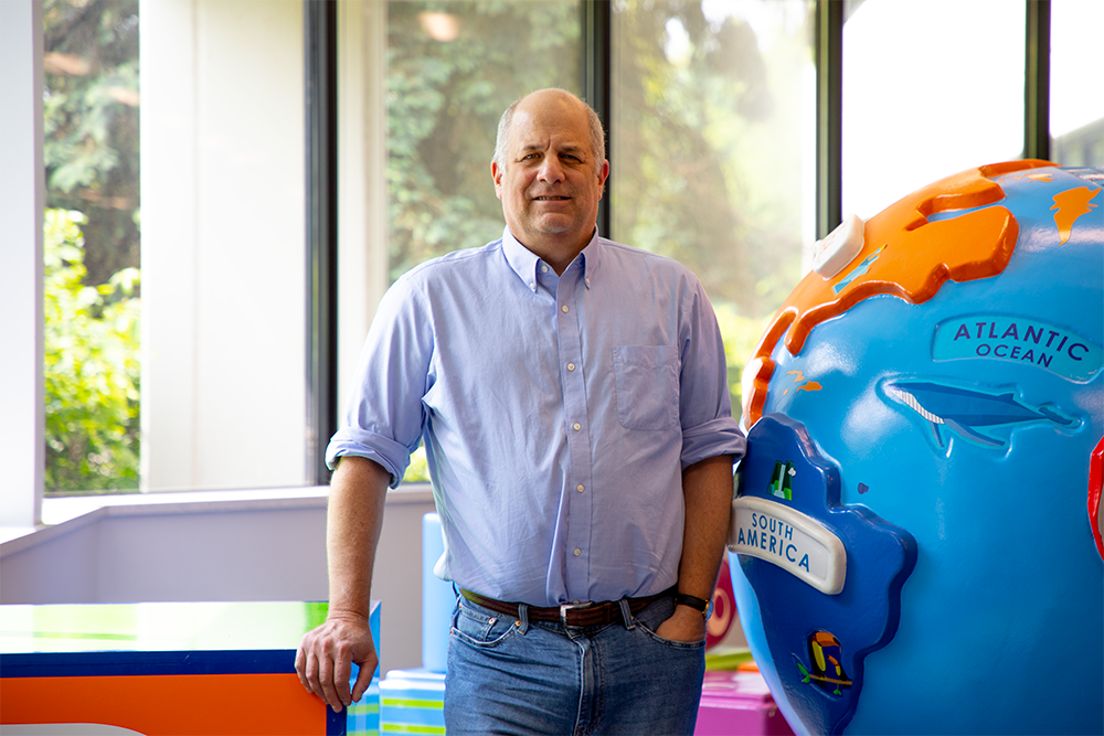 Rick Woldenberg, director ejecutivo de Learning Resources, la empresa que litiga en los tribunales contra los aranceles de Trump. 