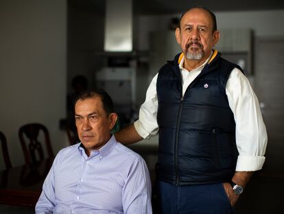 Reyes Alpízar, a la izquierda, y Daniel García, en Tlanepantla, Estado de México