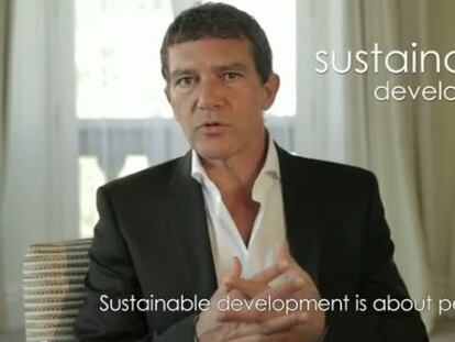 El embajador Banderas apela a la conciencia ecológica