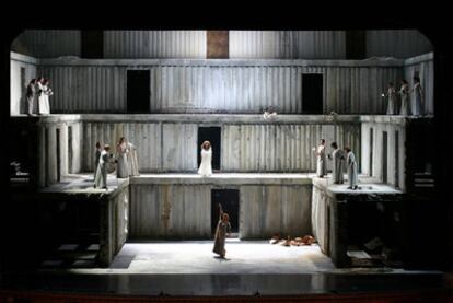 <i>Electra,</i> con un montaje de Klaus Michael Grüber y Anselm Kiefer para el teatro San Carlo de Nápoles, abrirá la temporada en Madrid.