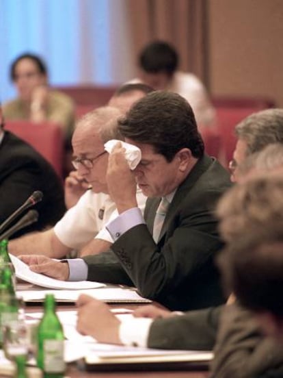 Trillo, en su comparecencia ante la comisión de Defensa del Congreso, el 10 de junio de 2003.