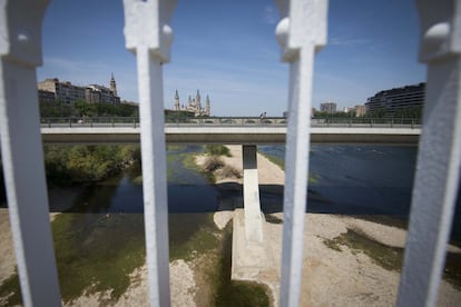 Vista del río Ebro desde uno de sus puentes.
