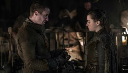 El actor que interpreta a Gendry no se sintió muy cómodo con la escena íntima que protagonizó con Ayra.