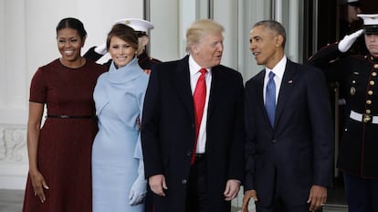 Los Trump y los Obama el día de la investidura del republicano.