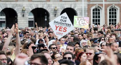 Celebración del resultado del referéndum sobre el aborto en Dublín.