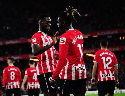 Los hermanos Iñaki y Nico Williams celebran un gol del Athletic Club en el partido de la jornada 15 de esta temporada.