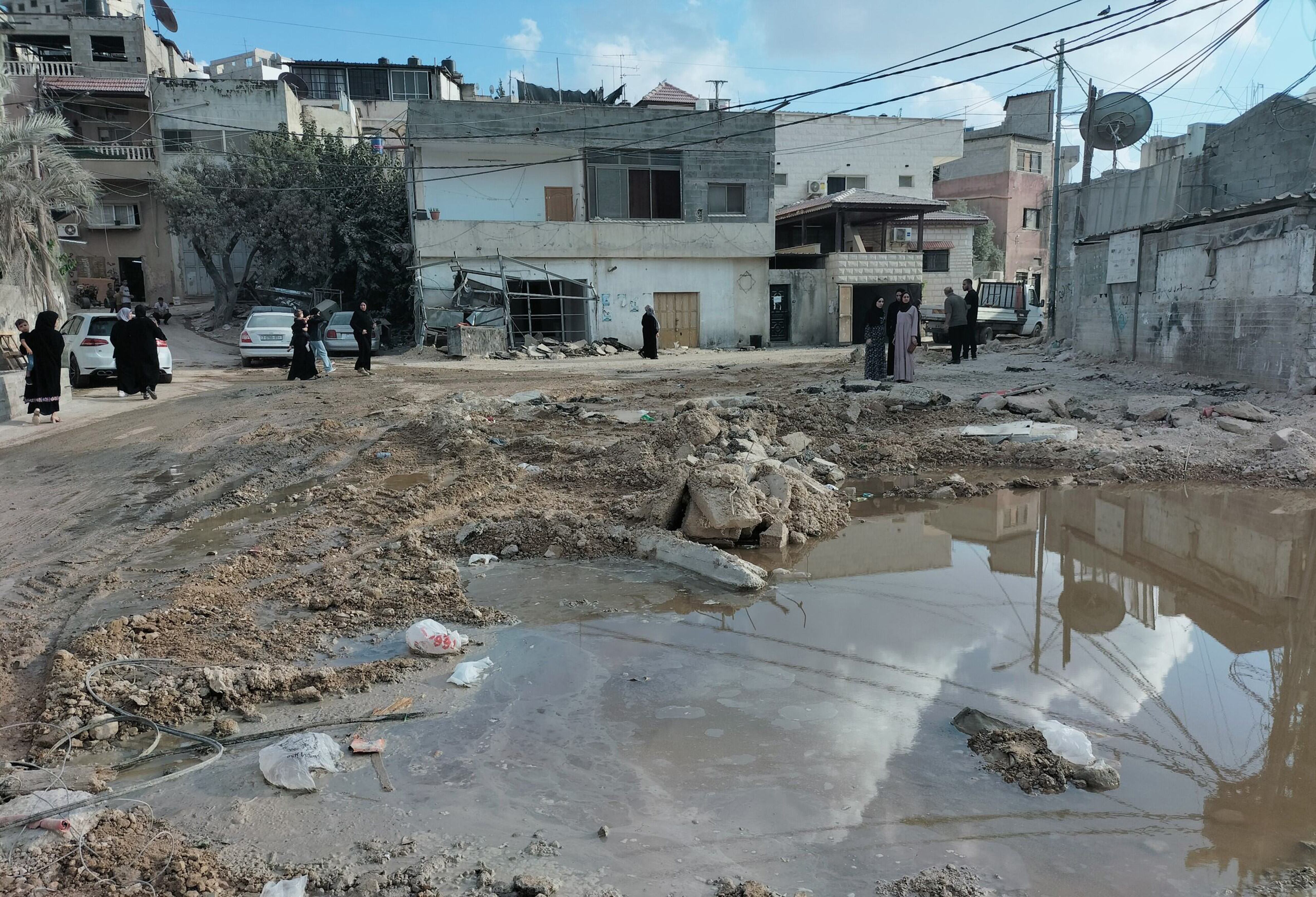 O campo de refugiados de Nur Al Shams, na cidade de Tulkarem, na Cisjordânia, após a retirada das tropas israelitas, este sábado. 