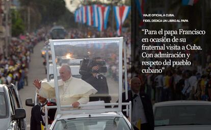 El Papa recorre las calles de La Habana en papamóvil durante su visita oficial a Cuba, el 20 de septiembre de 2015.